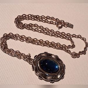 * Vintage Emmons Blue Glass Stone Gold Tone Necklace